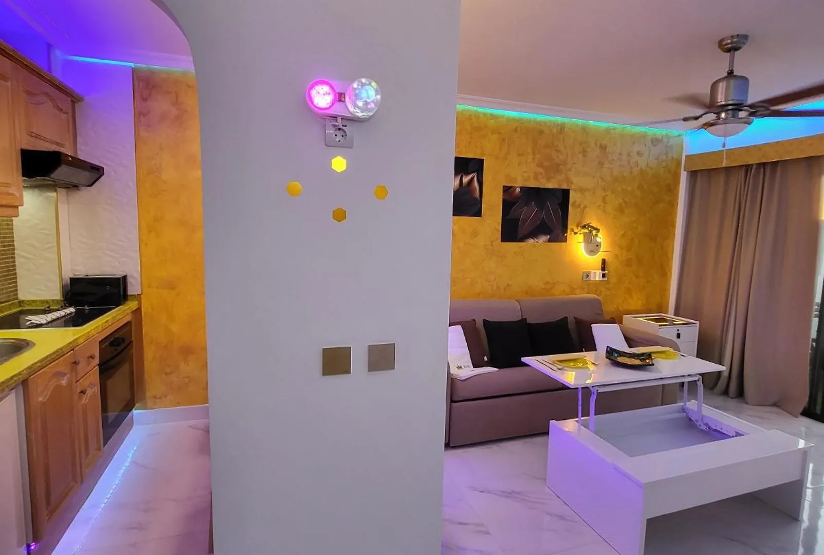 Apartamento Moderno Y Luminoso Atico Con Vistas Y Piscina San Miguel de Abona 0*,  España