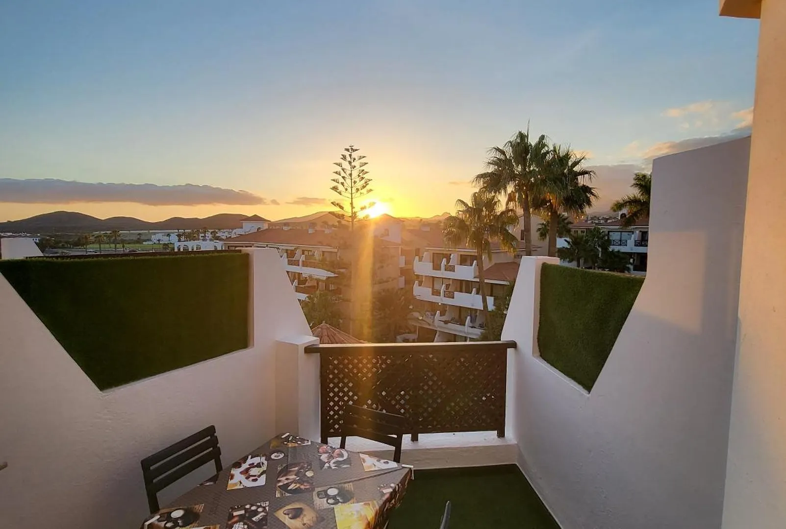 Moderno Y Luminoso Atico Con Vistas Y Piscina Apartment San Miguel de Abona Spain